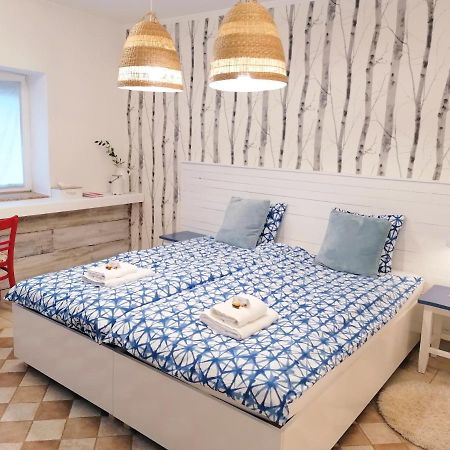 Jaszbereny Boutique Room Экстерьер фото